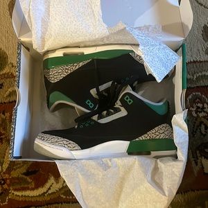 Air Jordan 3 Retro Pine Green